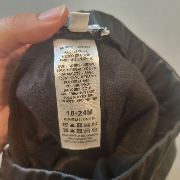 Splendid Baby Black Faux Leather Pants Size 12-18 months - Picture 4 of 5